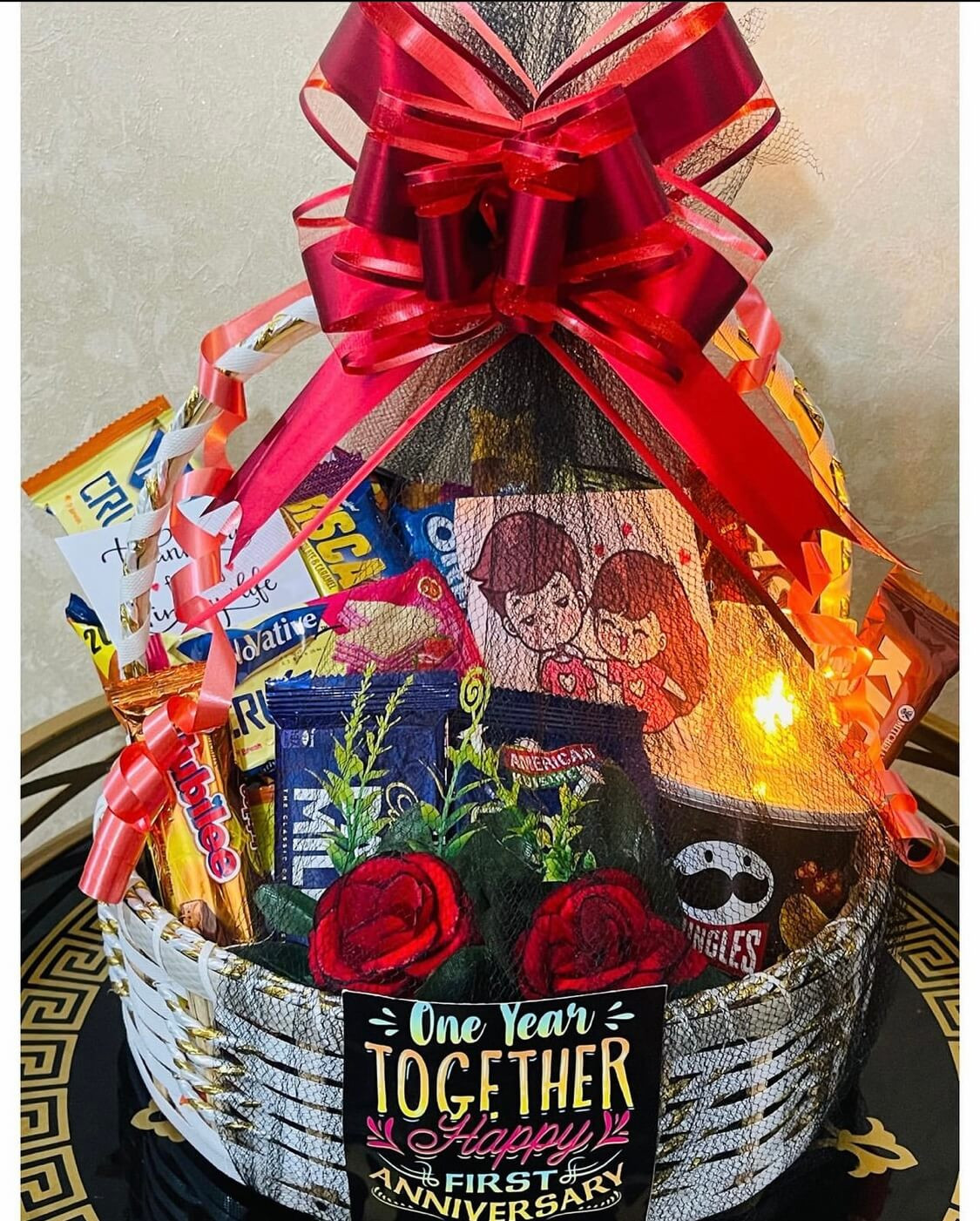 Anniversary basket (make it special)