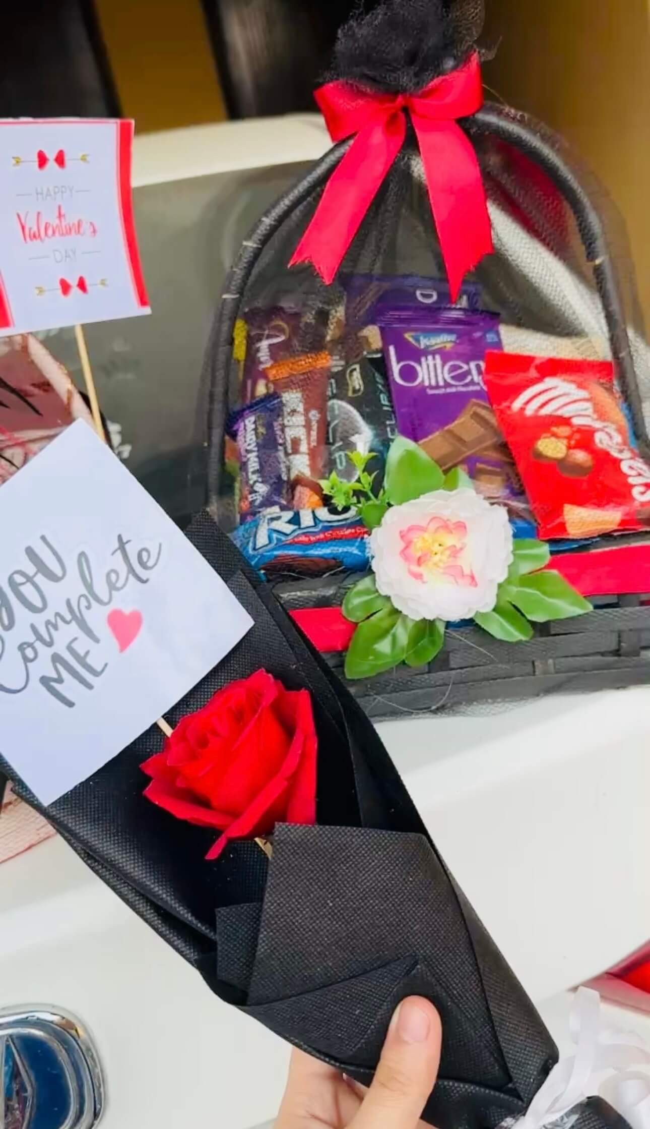 Valentine combo rose n basket